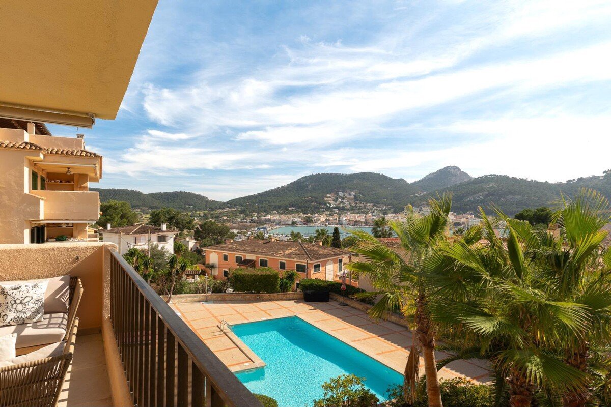 High-quality fully renovated apartment just steps from the port in Port d’Andratx - Image 13