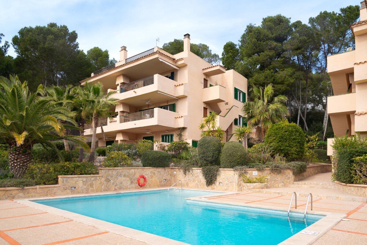 High-quality fully renovated apartment just steps from the port in Port d’Andratx - Image 3