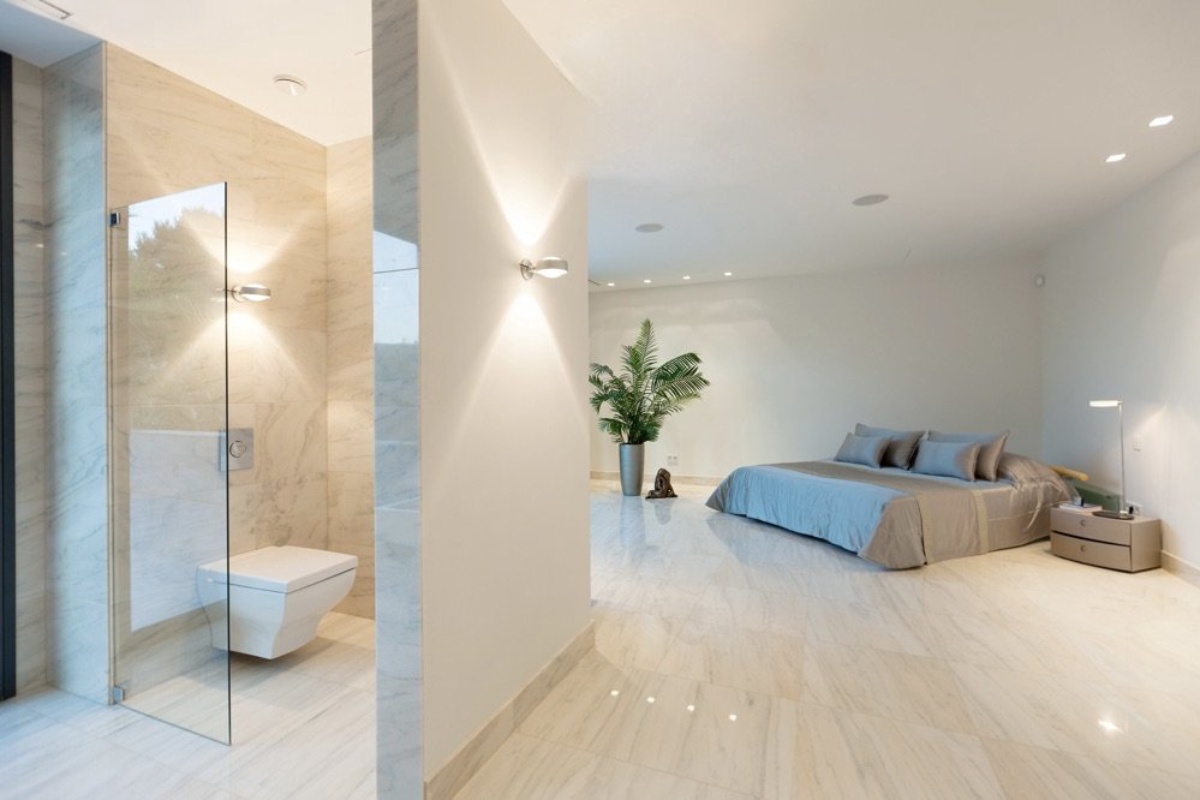 Villa intemporelle avec grand terrain dans un emplacement privilégié de Nova Santa Ponsa - Image 9