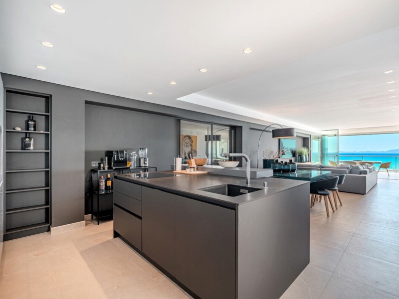 Luxury apartment on the seafront with panoramic views over Playa de Palma. - Playa de Palma - 3 Bedrooms, 125 m²