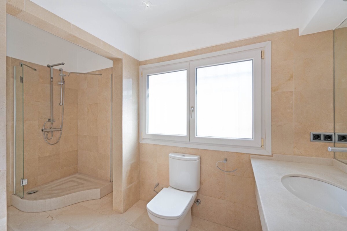 Penthouse i bedste beliggenhed med udsigt over havnen og havet - Billede 12