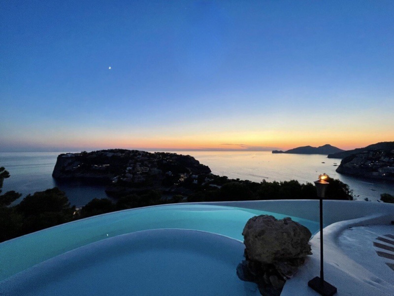 Designer Villa in Prime Location with Spectacular Sunset in Port Andratx - Port d'Andratx - 3 Bedrooms, 609 m²
