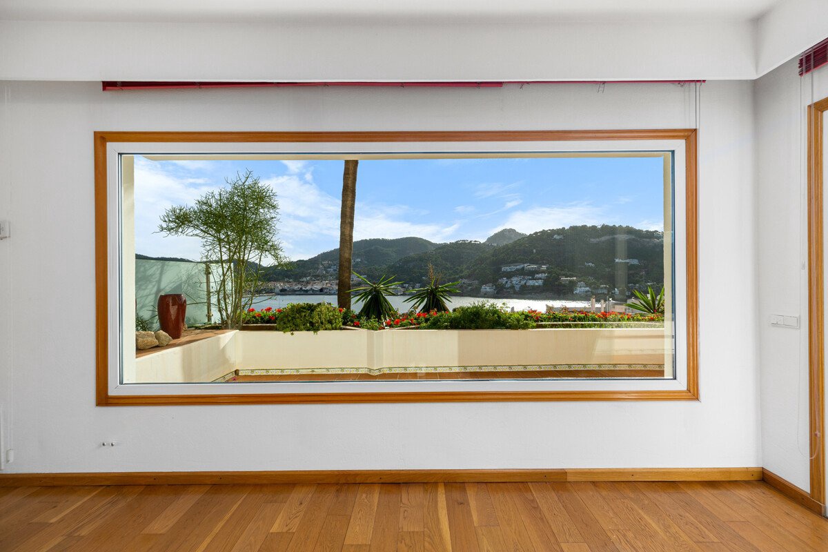 Appartamento spazioso con grande terrazza e vista sul porto - Immagine 8