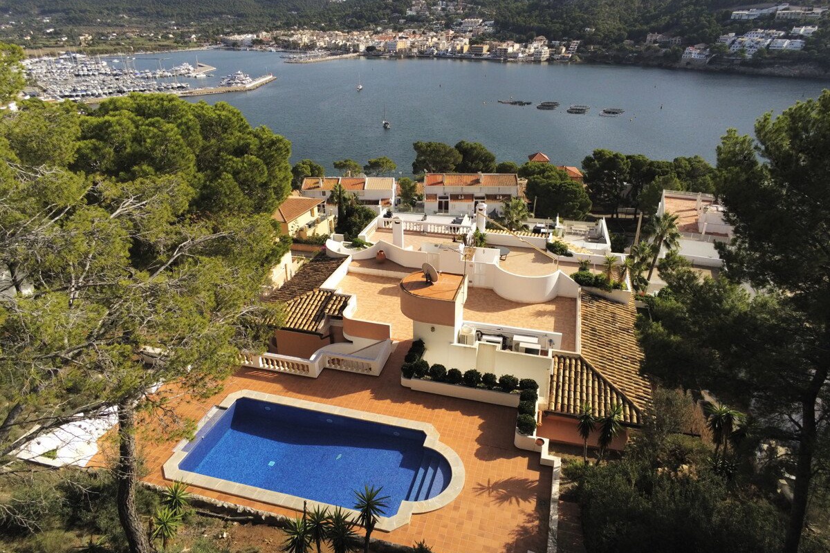 Appartamento spazioso con grande terrazza e vista sul porto - Immagine 19