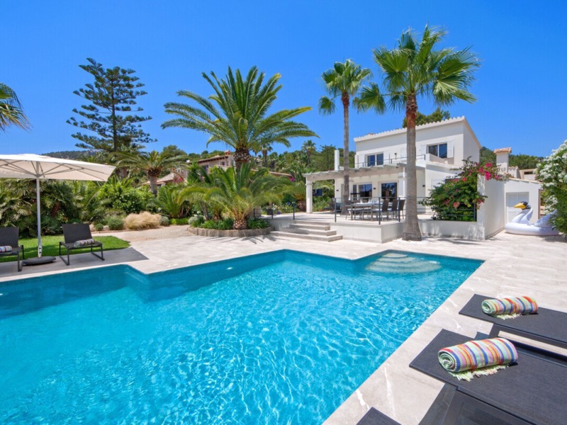 Villa within Walking Distance to the Center of Port Andratx with Holiday Rental License and High Privacy - Port d'Andratx - 3 Bedrooms, 154 m²