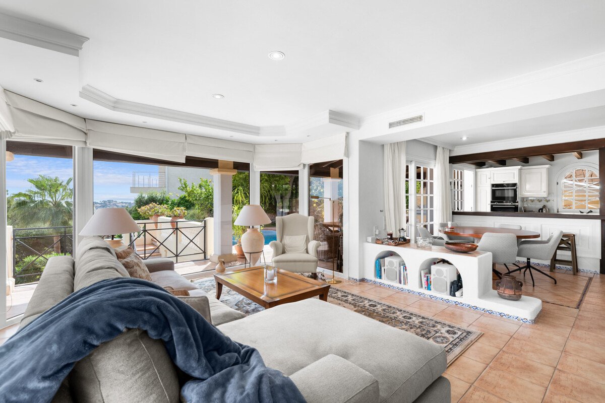 Villa méditerranéenne à vendre à Costa de la Calma avec vue partielle sur la mer - Image 5