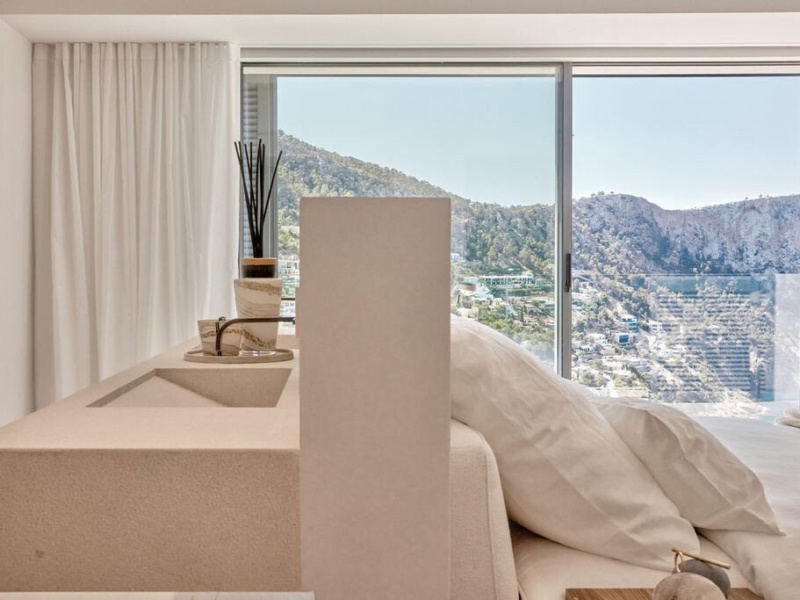 Exclusive Luxury Property with Sea View in Cala Llamp - Port d'Andratx - 5 Bedrooms, 485 m²