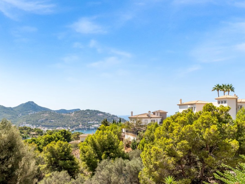 Opportunity! Mediterranean Villa with Harbor View - Port d'Andratx - 3 Bedrooms, 292 m²