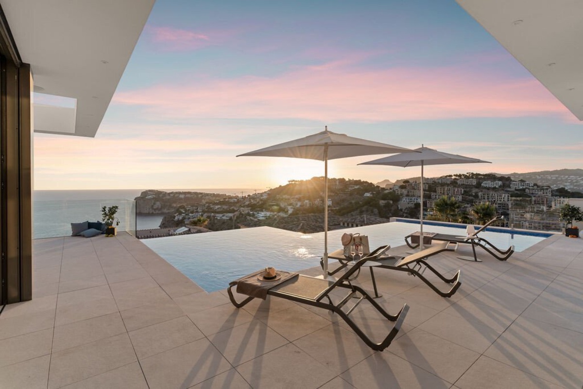 Luxuriöse Villa mit unvergleichlichem Panoramablick auf das Mittelmeer - Bild 21