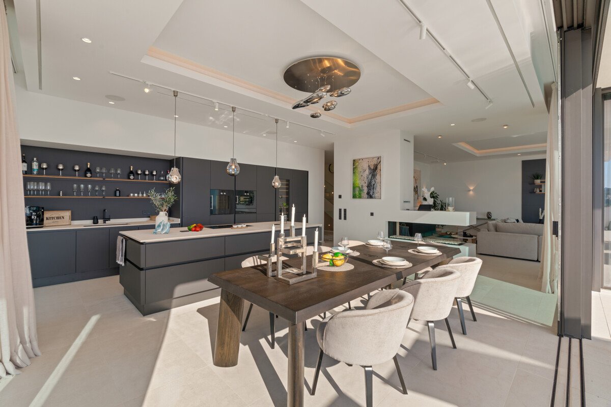 Luxuriöse Villa mit unvergleichlichem Panoramablick auf das Mittelmeer - Bild 8