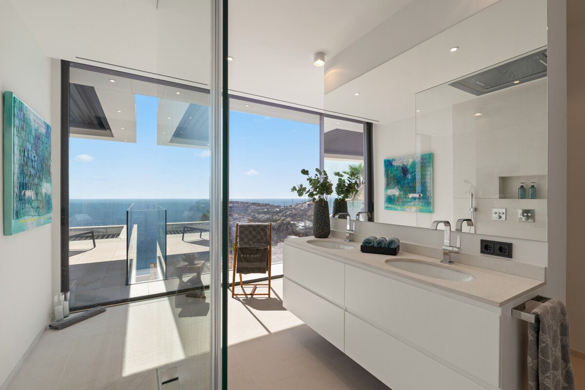 Luxuriöse Villa mit unvergleichlichem Panoramablick auf das Mittelmeer - Bild 14