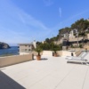 Luksus penthouse med tagterrasse og privat pool direkte ved stranden – 22