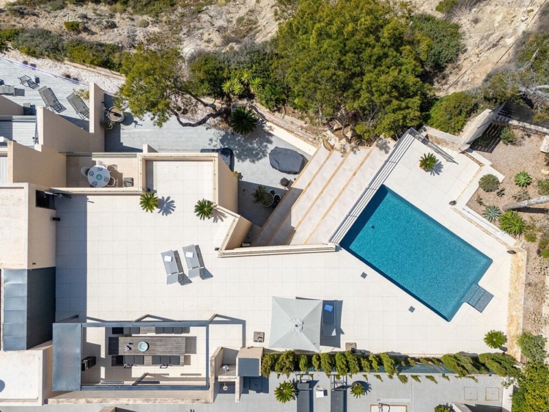 Luxury penthouse with rooftop terrace and private pool right on the beach - Port d'Andratx - 3 Bedrooms, 135 m²
