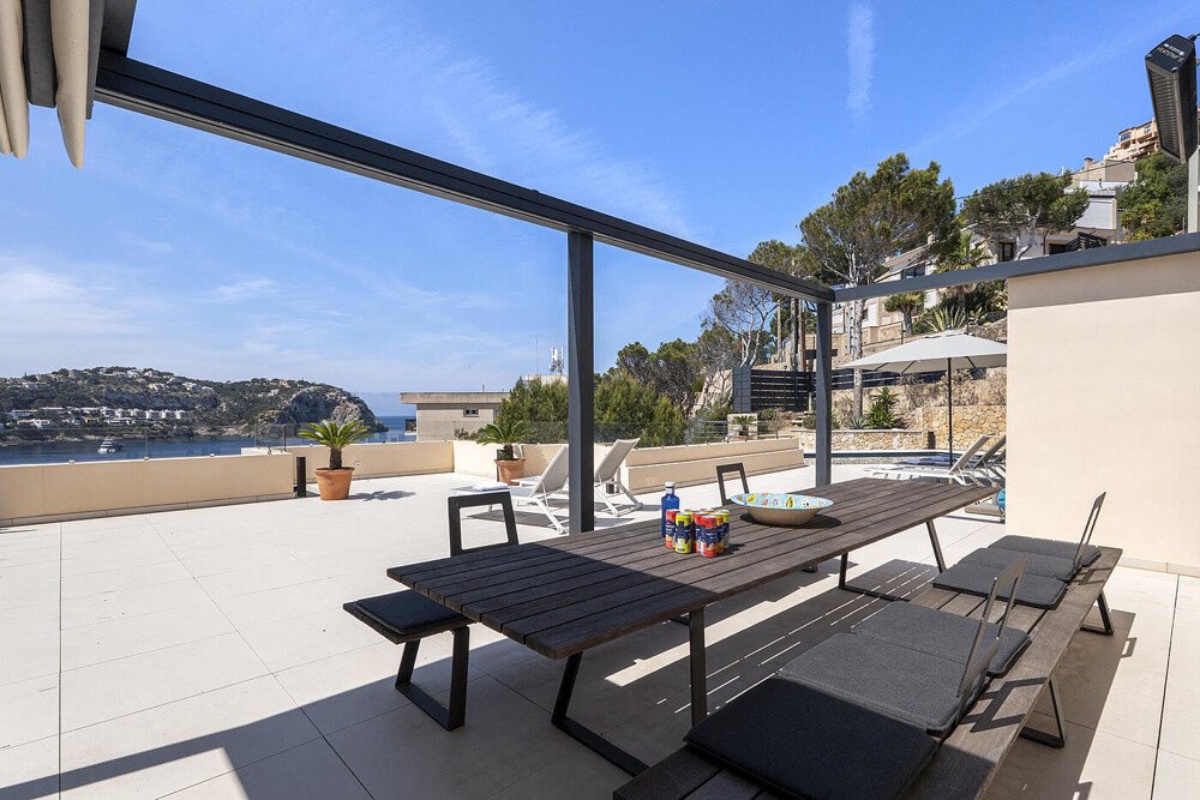Luksus penthouse med tagterrasse og privat pool direkte ved stranden - Billede 23
