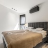 Luksus penthouse med tagterrasse og privat pool direkte ved stranden – 15