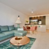 Renoveret penthouse i middelhavsstil med stor pool og havudsigt – 3