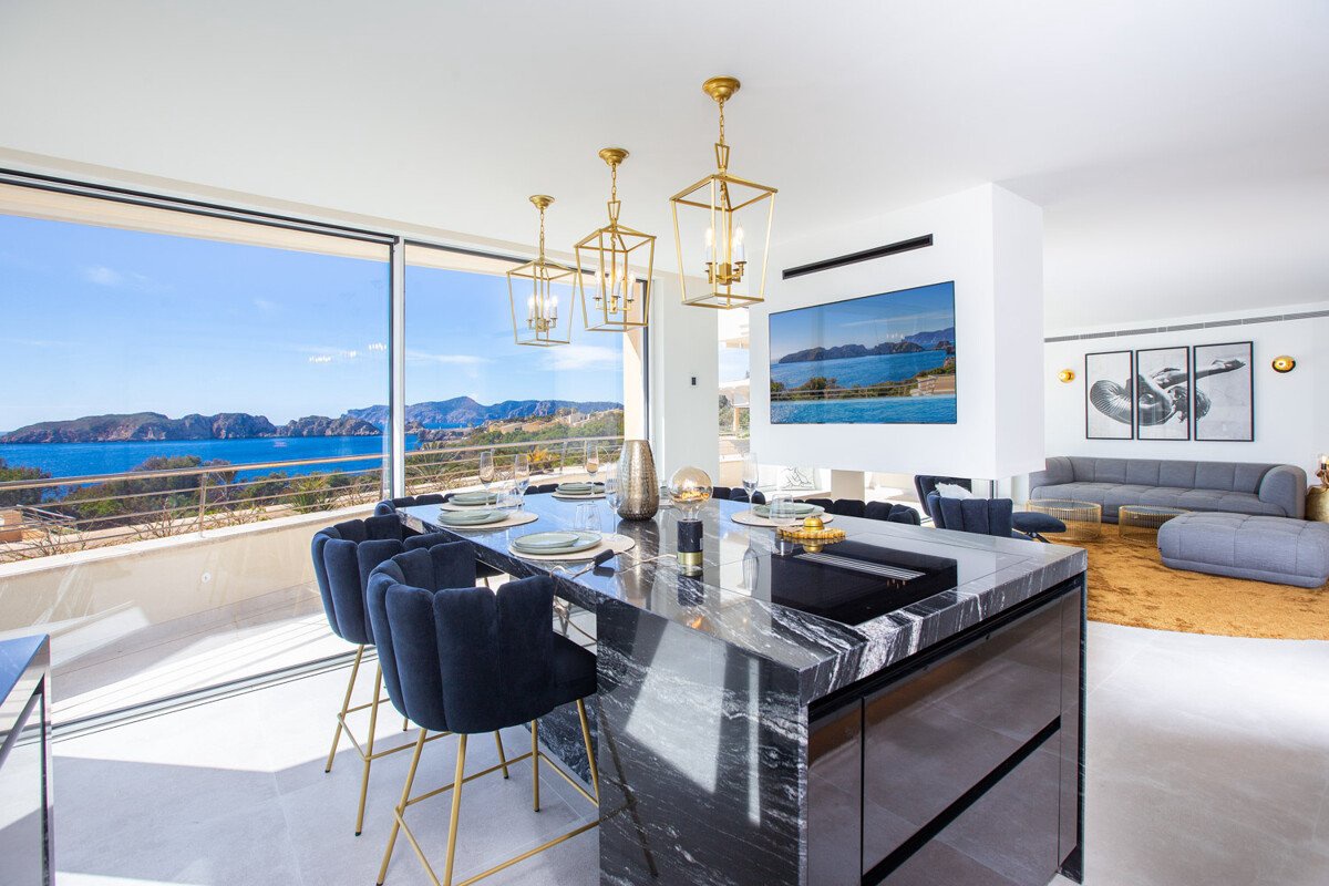 Unikt penthouse med drømmeudsigt og privat pool på tagterrassen - Billede 3