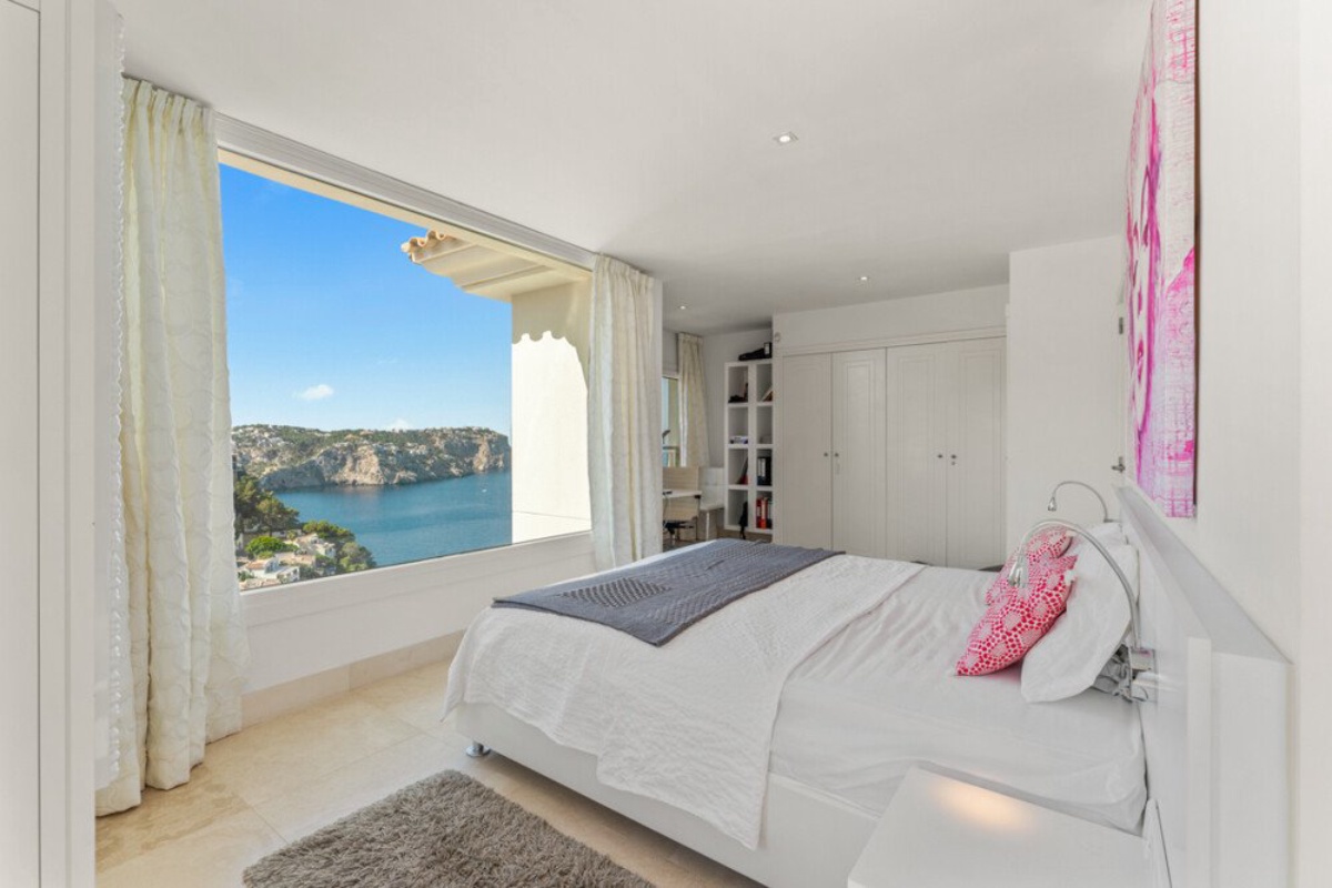 Einzigartiges Penthouse mit spektakulärem Meebrlick und privatem Pool - Bild 9