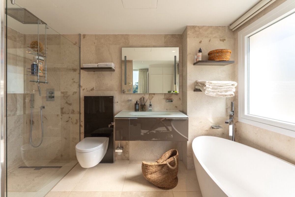 Einzigartiges Penthouse mit spektakulärem Meebrlick und privatem Pool - Bild 14