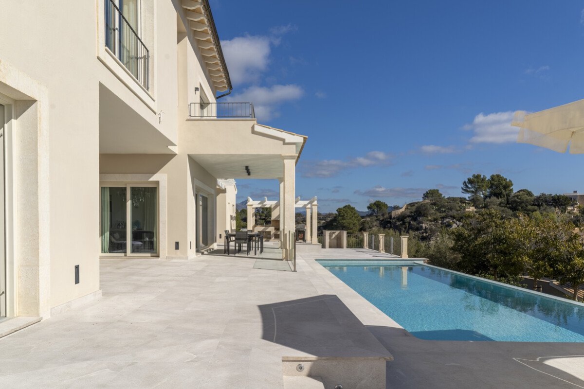 Exklusive Meerblickvilla mit Ferienvermietungslizenz - Bild 4