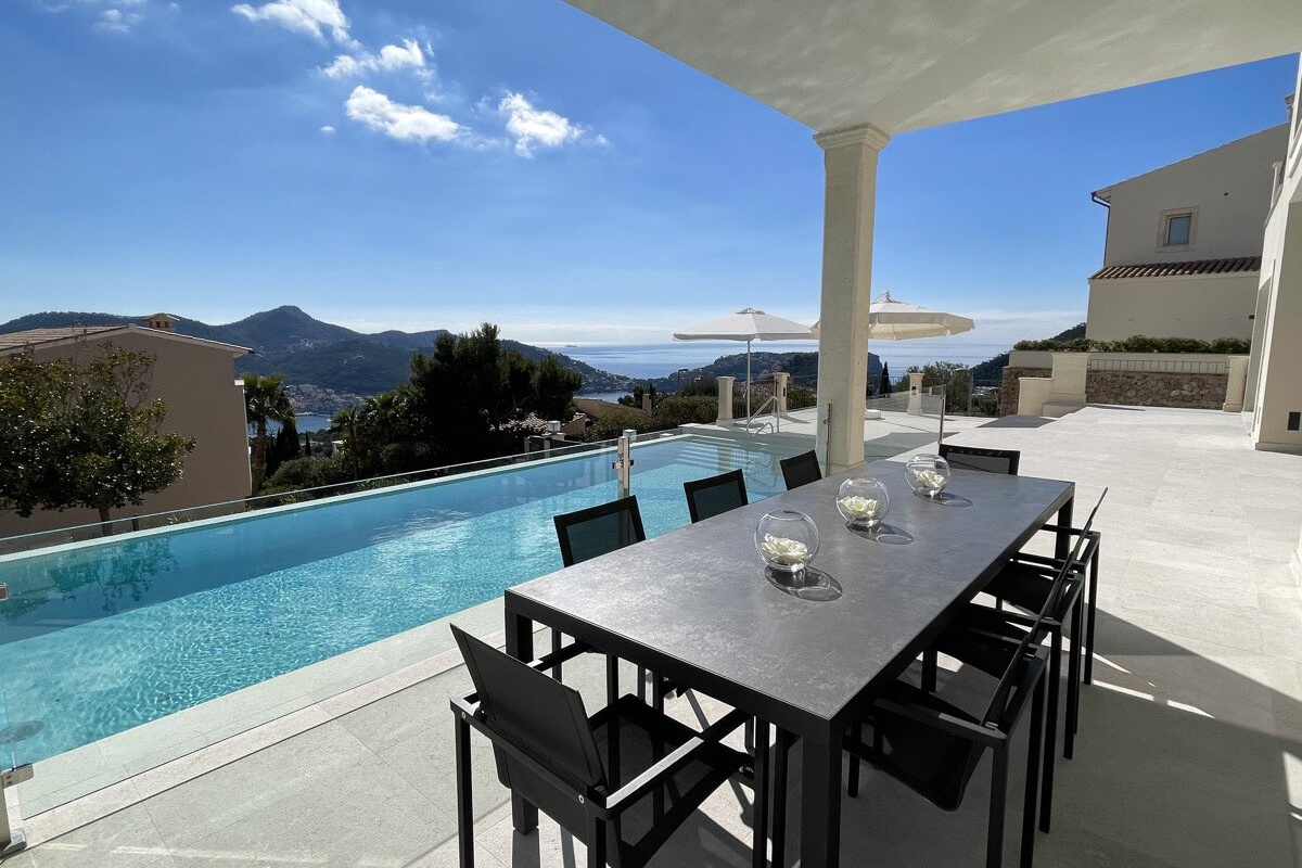 Exklusive Meerblickvilla mit Ferienvermietungslizenz - Bild 2