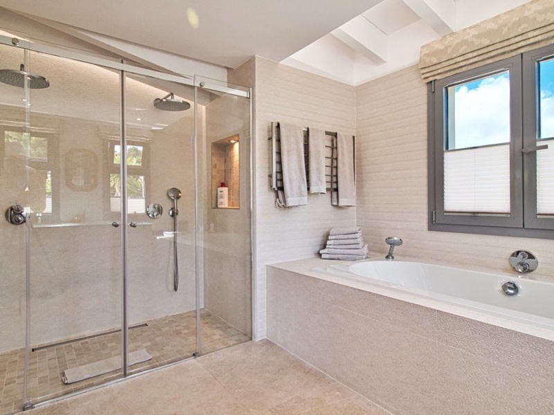 Mediterrane Villa in Nova Santa Ponca mit viel Privacy und Gästehaus - Santa Ponca - 4 Schlafzimmer, 300 m²