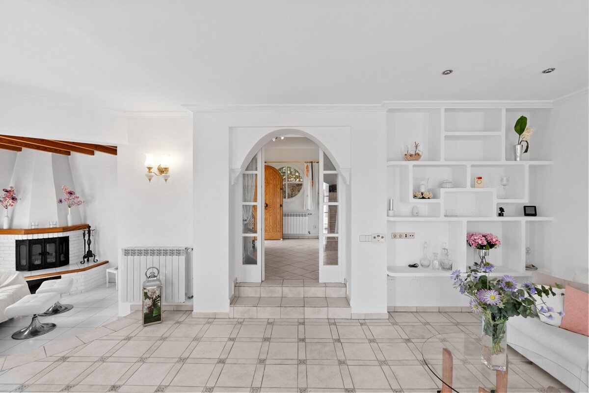 Mediterrane Villa mit spektakulärem Meerblick und Hafenpanorama. - Bild 7