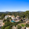 Mediterrane Villa mit spektakulärem Meerblick und Hafenpanorama. – 18