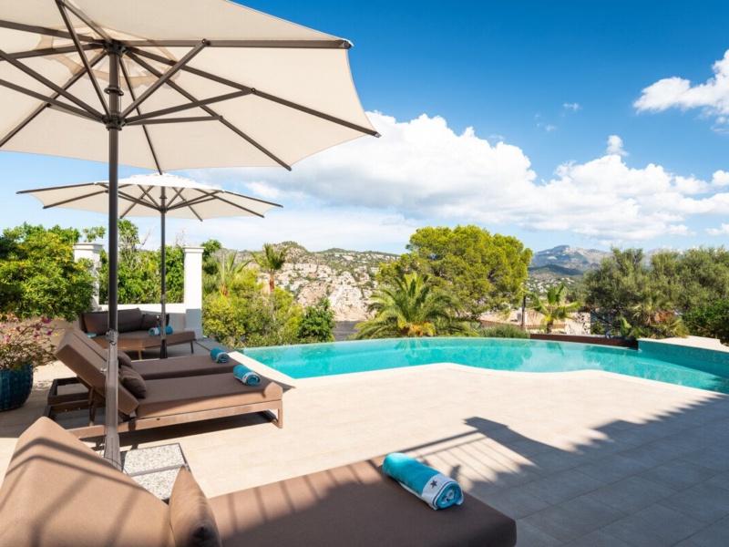 Exclusive Beach House Villa with Harbor and Sea Views in Port Andratx - Port d'Andratx - 4 Bedrooms, 387 m²