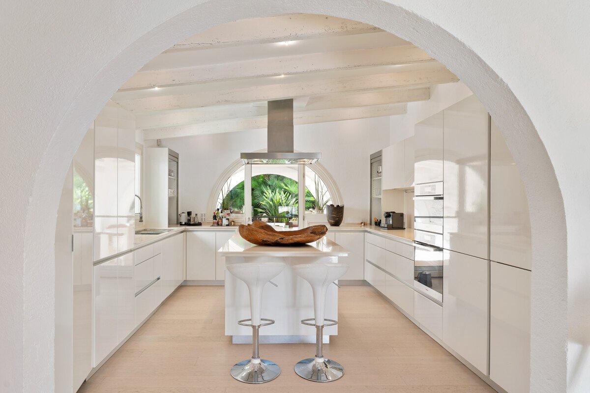 Exklusive Beachhouse-Villa mit Hafen- und Meerblick in Port Andratx - Bild 7