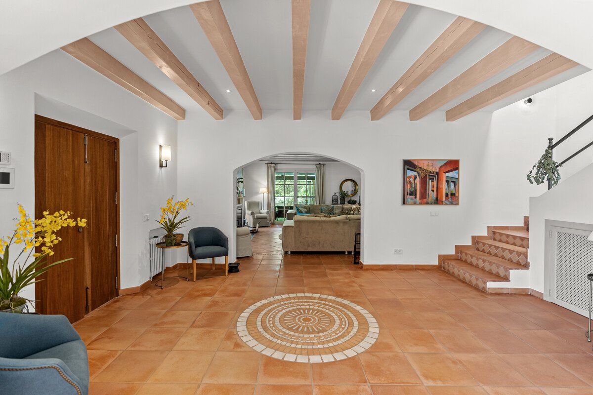 Mediterrane Villa im Fincastill mit atemberaubenden Meerblick in Camp de Mar - Bild 8