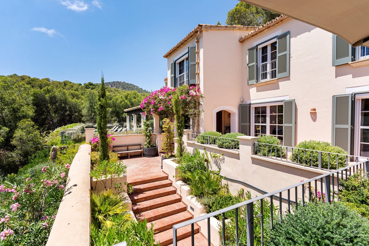 Mediterrane Villa im Fincastill mit atemberaubenden Meerblick in Camp de Mar - Bild 6