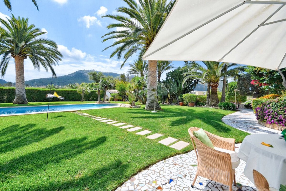 Oasi di palme in posizione privilegiata! Incantevole finca a due passi dal porto - Immagine 8