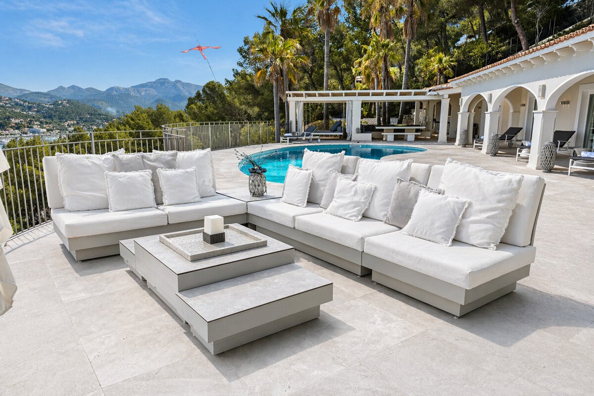 Exklusive Villa mit Meerblick– mediterrane Eleganz trifft auf luxuriösen Wohnkomfort - Bild 2