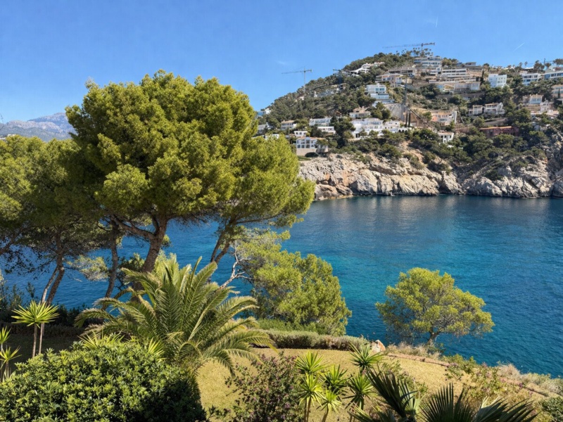 Exclusive Coastal Jewel Penthouse on the Frontline with Direct Sea Access - Exclusive at Thomas Mallorca Real Estate - Port d'Andratx - 2 Bedrooms, 75 m²