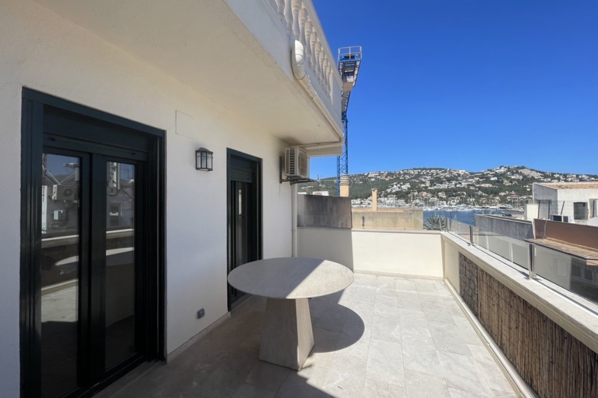Großzügige Penthousewohnung mit Hafenblick im Herzen von Port d'Andratx - Bild 18