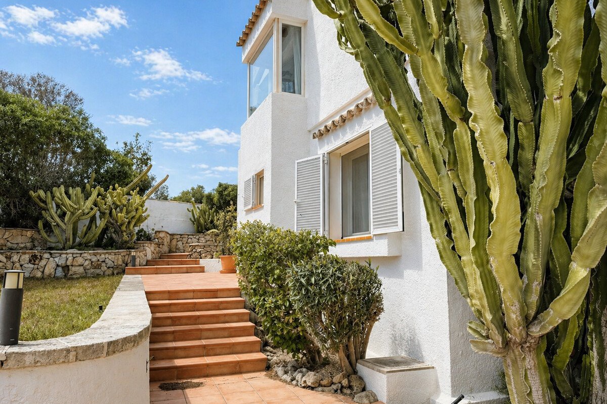 Villa mediterranea con panorama e parziale vista porto a Port Andratx - Immagine 12