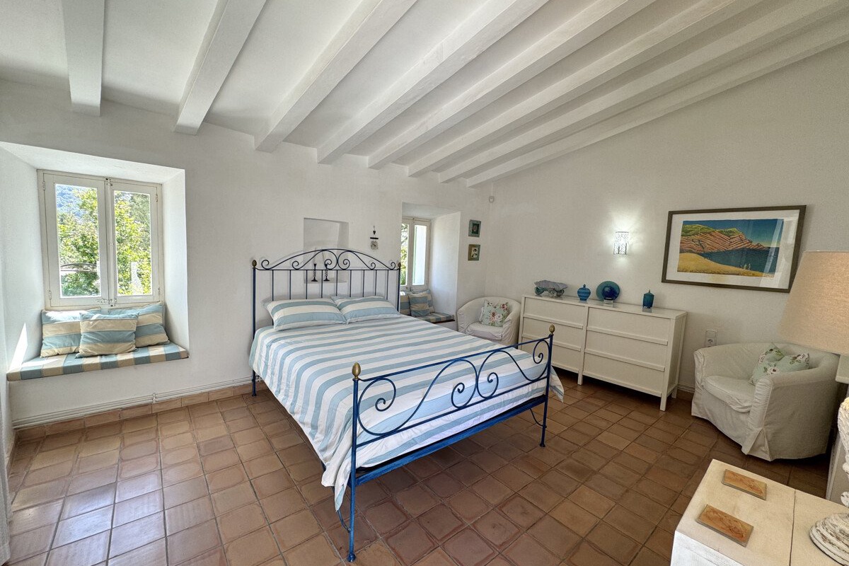 Entzückende 3 Schlafzimmer Finca in dem malerischen Dorf von S'Arraco - Bild 12