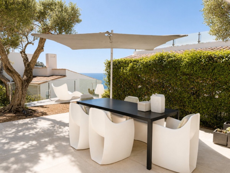 Prime Location in Port Andratx – Stylish Apartment with Garden, Chill-out Area, and Stunning Sea Views - Port d'Andratx - 2 Bedrooms, 100 m²