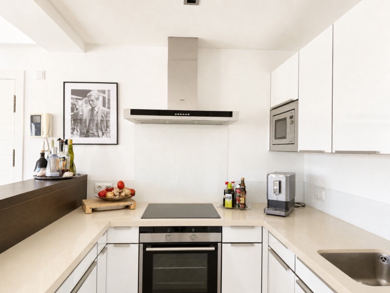 Prime Location in Port Andratx – Stylish Apartment with Garden, Chill-out Area, and Stunning Sea Views - Port d'Andratx - 2 Bedrooms, 100 m²