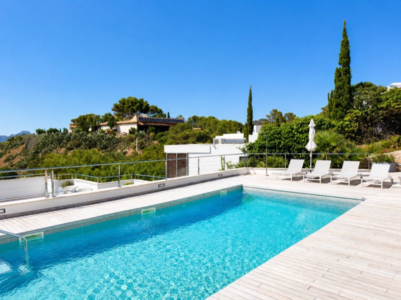 Prime Location in Port Andratx – Stylish Apartment with Garden, Chill-out Area, and Stunning Sea Views - Port d'Andratx - 2 Bedrooms, 100 m²