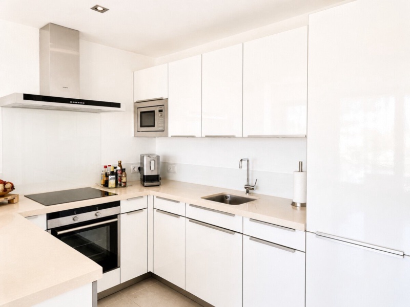 Prime Location in Port Andratx – Stylish Apartment with Garden, Chill-out Area, and Stunning Sea Views - Port d'Andratx - 2 Bedrooms, 100 m²