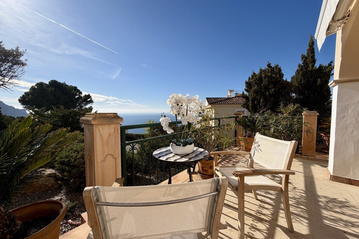 Exklusive Wohnung in Cala Llamp mit traumhafter Terrasse und Meerblick - Bild 8