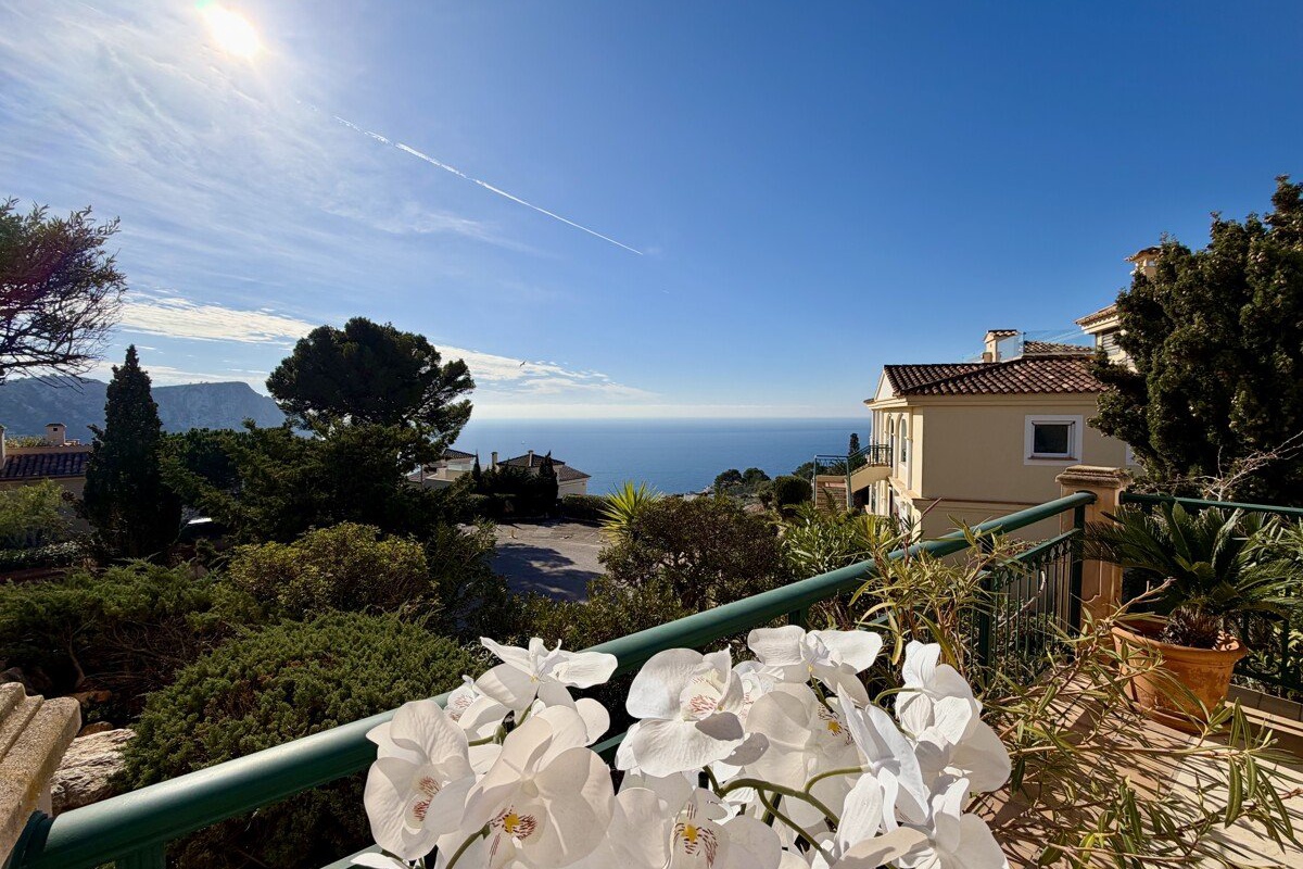Eksklusiv lejlighed i Cala Llamp med fantastisk terrasse og havudsigt - Billede 2